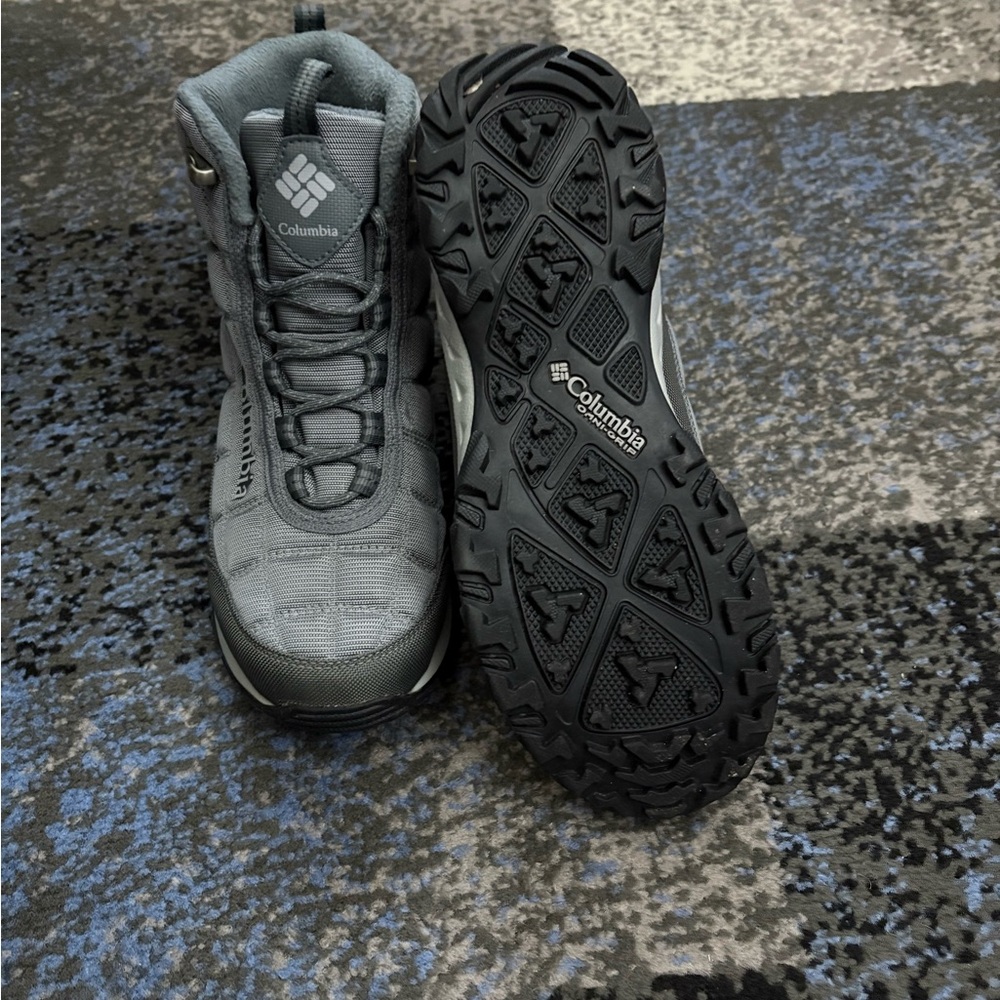 Columbia Snow Boots
Worn twice